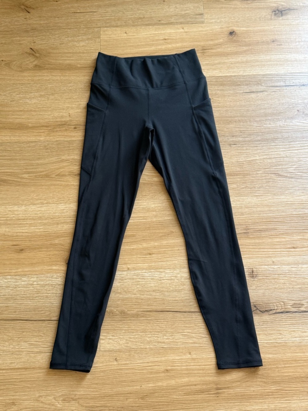 Fabletics Oasis PureLuxe Black High Waisted Leggings- Small Short